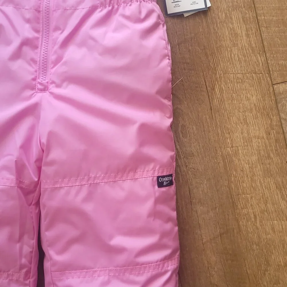 Oshkosh B'gosh Girls 2T Snowsuit - Picture 2 of 3